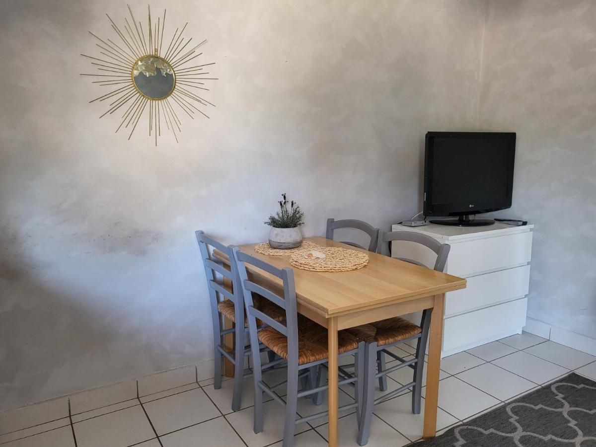 נייביצה Apartments Grgic מראה חיצוני תמונה
