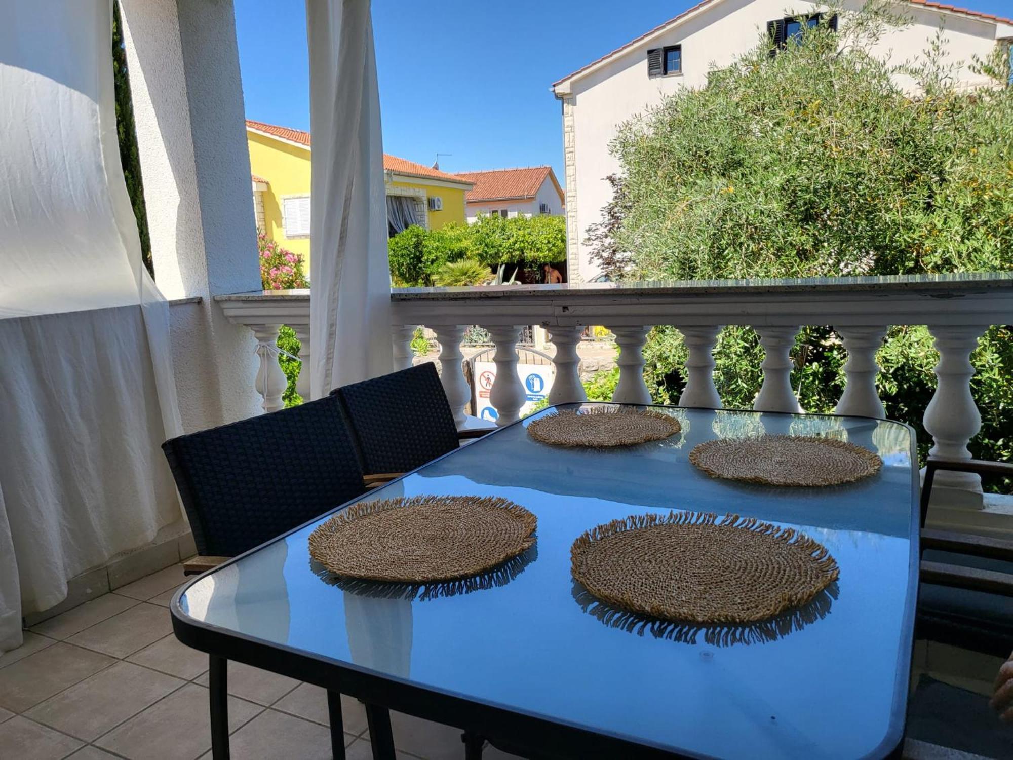 נייביצה Apartments Grgic מראה חיצוני תמונה